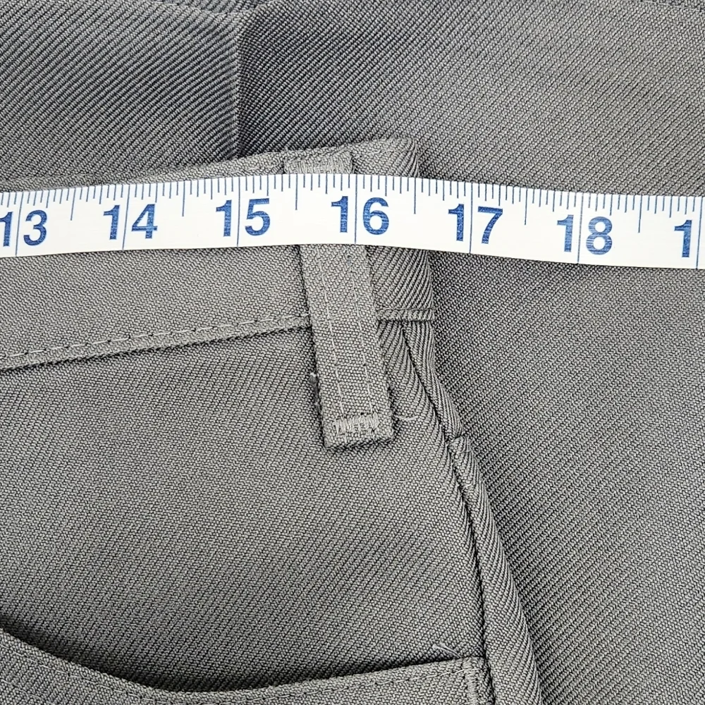 Vintage Levi's Polyester Creased CROPPED Grey Pants. 34 × 24.